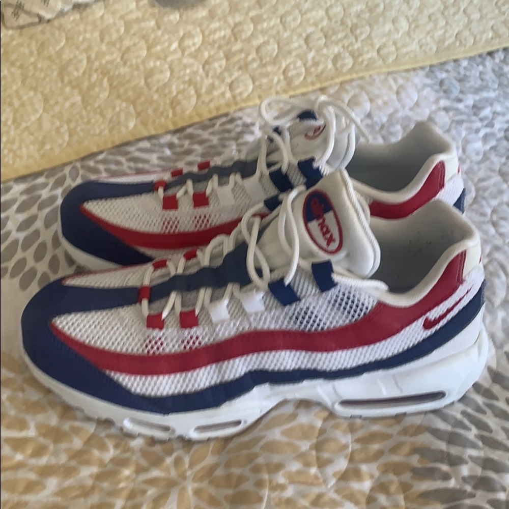 Nike air max’s 95’s red white and blue